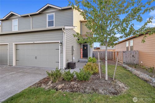 b-7910 285th Pl Nw, Stanwood, WA, 98292-6521 | Card Image