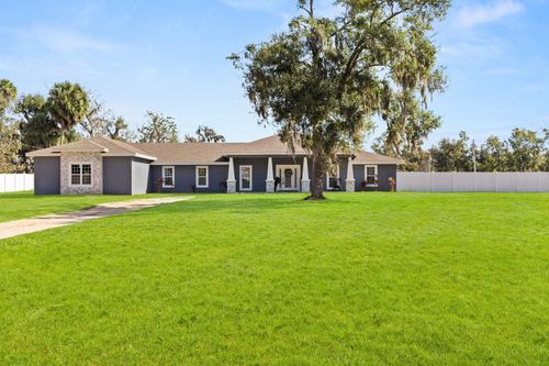 812 Chastain Rd, Seffner, FL, 33584-4814 | Card Image