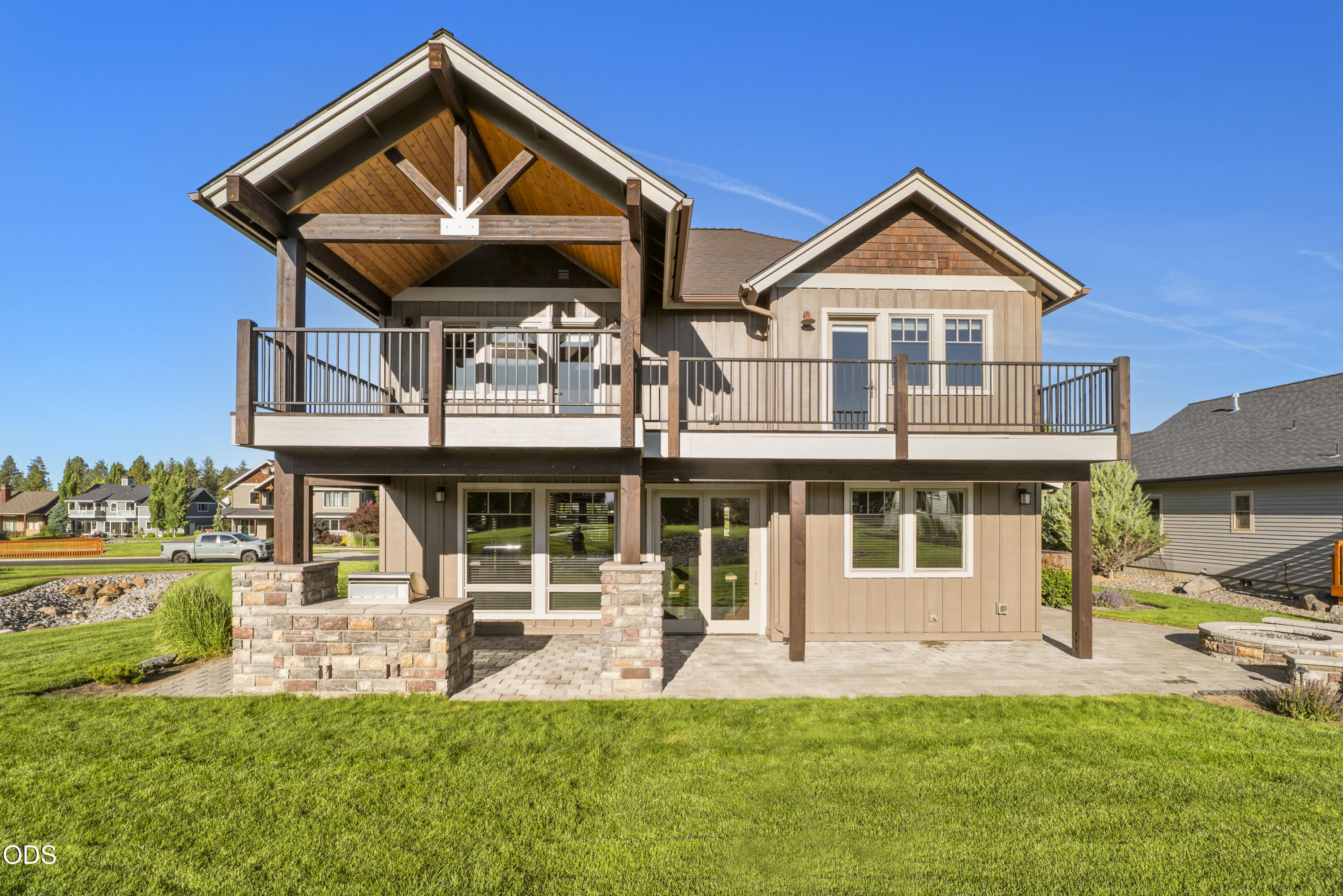 Residential in Sisters 4