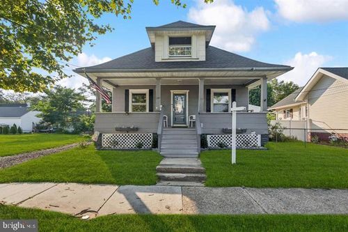 122 Penn St, PENNS GROVE, NJ, 08069-1242 | Card Image