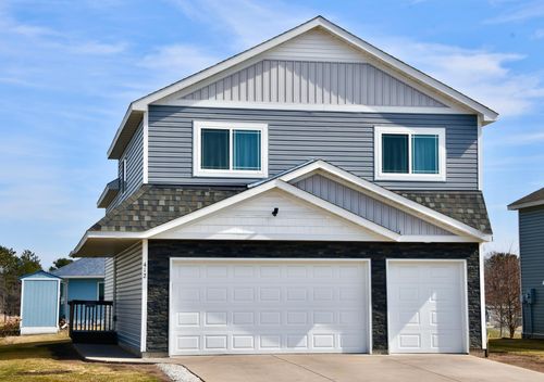 412 Bluebird St, Mora, MN, 55051-1469 | Card Image