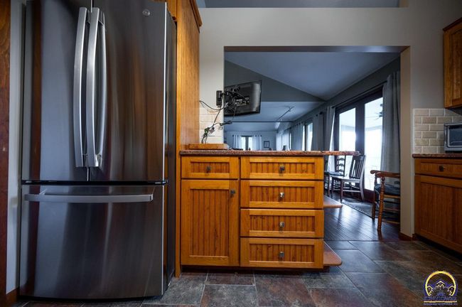 8231 Mike O Vince Rd, House other with 5 bedrooms, 4 bathrooms and null parking in Ozawkie KS | Image 19