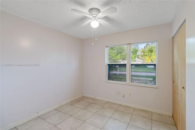 961 Schumann Dr, House other with 3 bedrooms, 2 bathrooms and null parking in Sebastian FL | Image 15