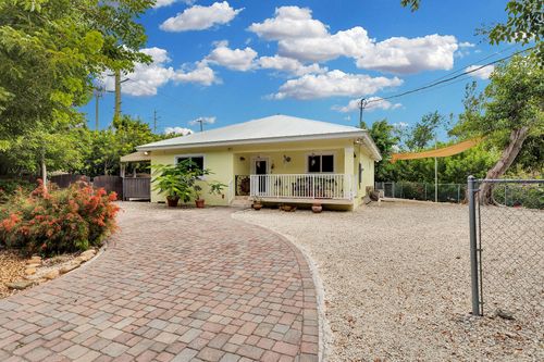 1 Sunset Rd, Key Largo, FL, 33037-2007 | Card Image