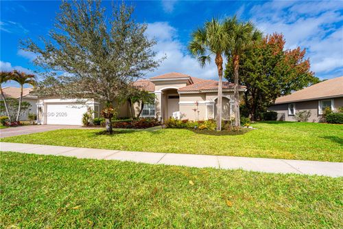 6918 Se Sleepy Hollow Ln, Stuart, FL, 34997-4756 | Card Image