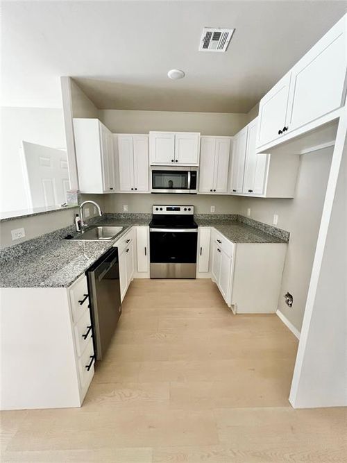 apt-a-4416 Epperly Dr, Del City, OK, 73115-3737 | Card Image