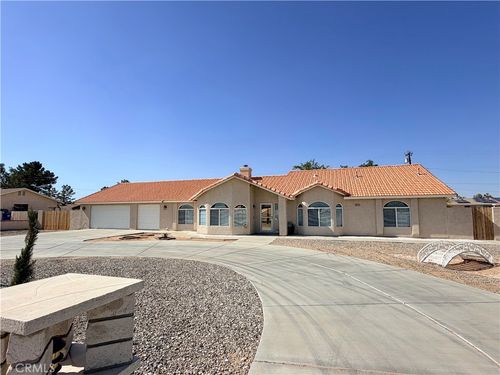 20158 Yucca Loma Rd, Apple Valley, CA, 92307 | Card Image