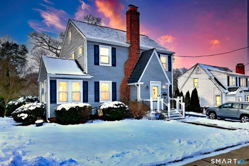 292 Richmond Ave, West Haven, CT, 06516-5249 | Card Image