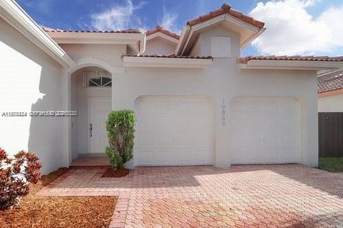10889 Nw 58th Ter, Doral, FL, 33178-2840 | Card Image
