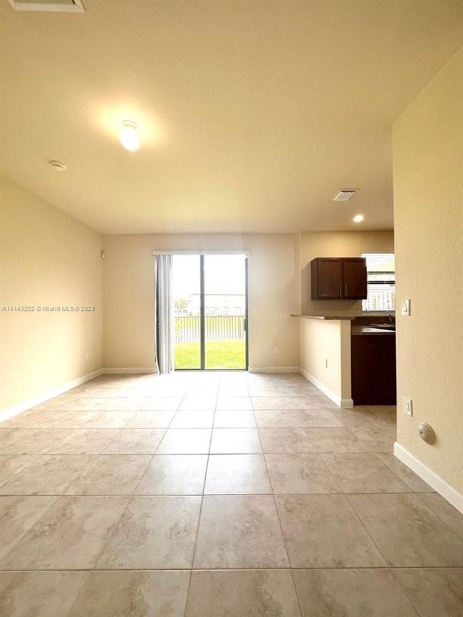 0 - 23733 Sw 118th Ave, Townhouse with 3 bedrooms, 2 bathrooms and null parking in Homestead FL | Image 4