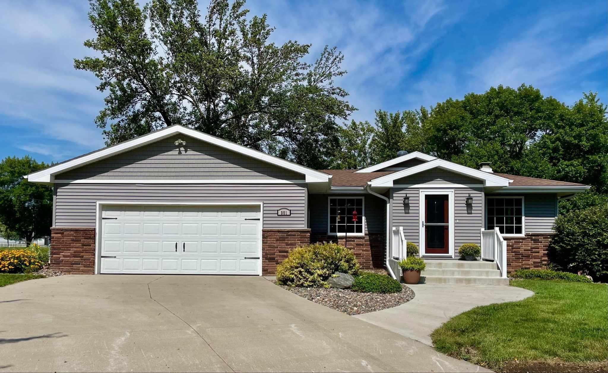 Spicer Rd, Albert Lea, MN 56007