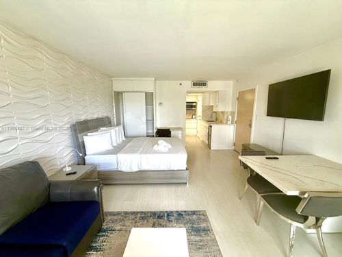 309-19201 Collins Ave, Sunny Isles Beach, FL, 33160-2202 | Card Image