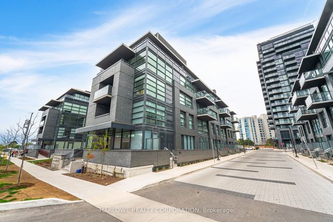 PH423-C - 1612 Charles St, Condo with 3 bedrooms, 2 bathrooms and 1 parking in Whitby ON | Image 44