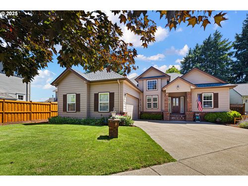 3765 Hyacinth St, Eugene, OR, 97404-7015 | Card Image