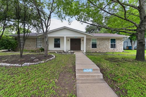 6700 La Salle Dr, Austin, TX, 78723-2210 | Card Image