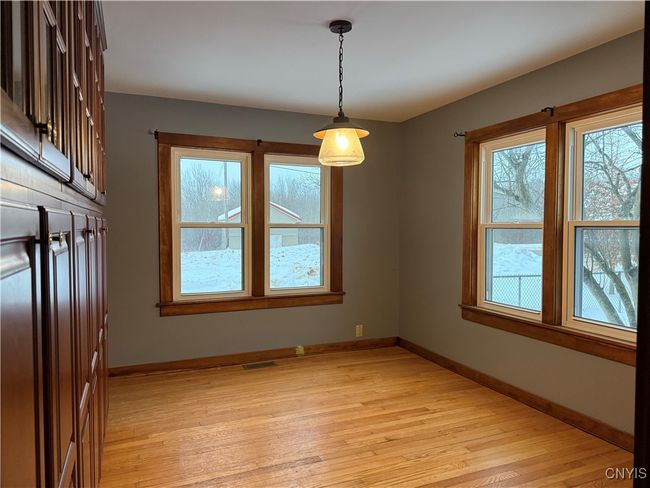 Dining room area | Image 29