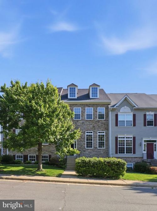 406 Leeds Ridge Ct, Purcellville, VA, 20132-3094 | Card Image