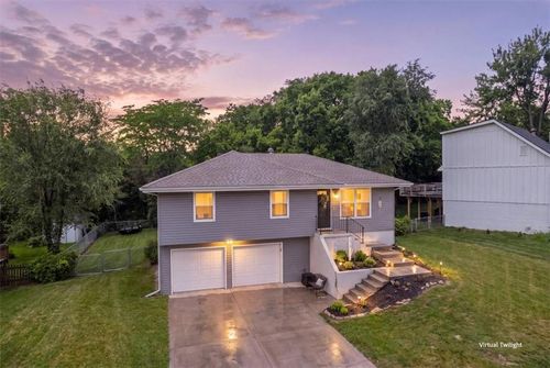 8412 Nw Atkins Ct, Kansas City, MO, 64153-1736 | Card Image