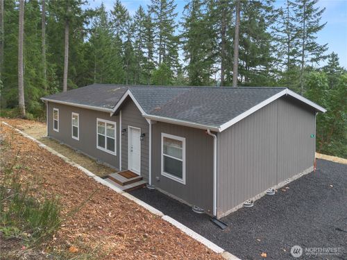 8942 W Mckenna Falls Rd W, Bremerton, WA, 98312-9714 | Card Image