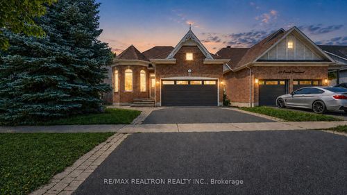 76 Cachet Blvd, Whitby, ON, L1M2C9 | Card Image