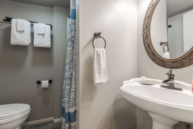 514 W Austin St, Home with 2 bedrooms, 2 bathrooms and null parking in Fredericksburg TX | Image 16