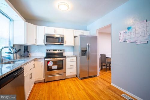 9355-9355 Pan Ridge Rd, PARKVILLE, MD, 21234-1528 | Card Image