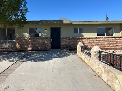 5517 Vancouver St, El Paso, TX, 79924-4020 | Card Image