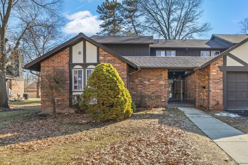 111-29322 Wellington Rd W, Southfield, MI, 48034-4572 | Card Image