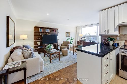 405-2550 Bathurst St, Toronto, ON, M6B2Z2 | Card Image