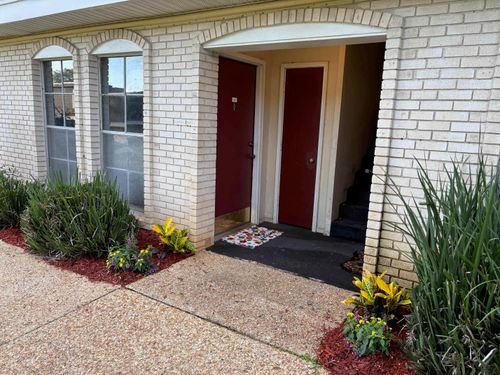 120-2020 Continental Avenue, Tallahassee, FL, 32304 | Card Image