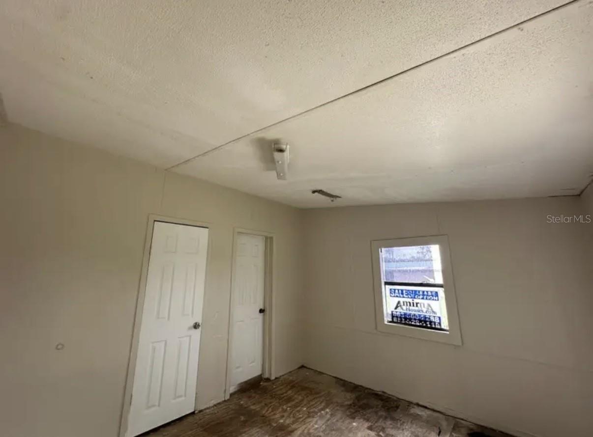Residential in LAKELAND 4