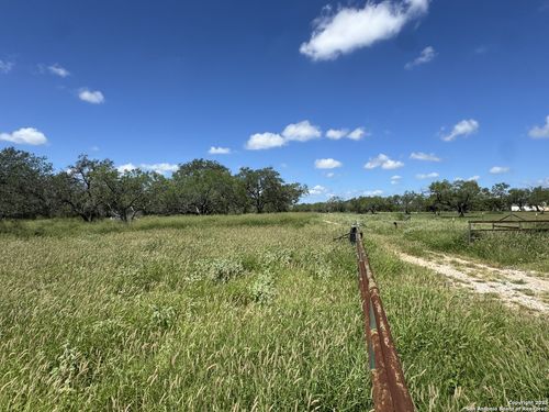 4405 State Highway 173, Bigfoot, TX, 78005 | Card Image