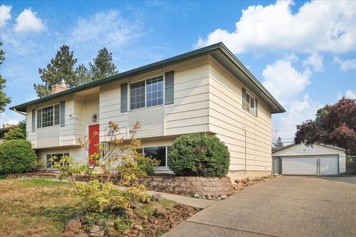 1427 E 35th Ave, Spokane, WA, 99203-4017 | Card Image