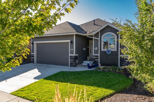 2949 Ne Flagstone Ave, Bend, OR, 97701-9842 | Card Image