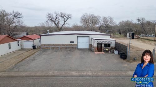 124 N 3rd Street, Glenrock, WY, 82637 | Card Image