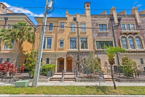 2226 Soho Bay Ct, TAMPA, FL, 33606-2428 | Card Image