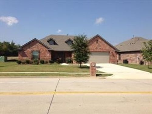 6601 Pine Hills Ln, Denton, TX, 76210-0086 | Card Image