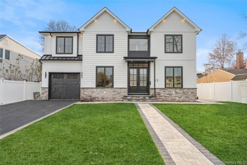 908 Maple Ln, East Meadow, NY, 11554-4553 | Card Image