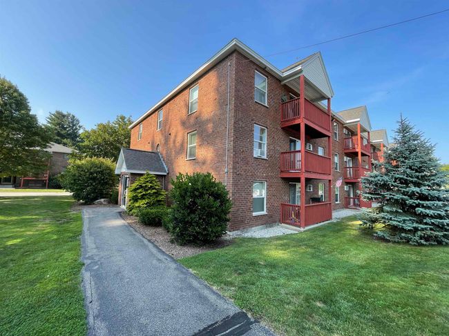 APT-201 - 96 Powers St, Condo with 2 bedrooms, 1 bathrooms and null parking in Milford NH | Image 8