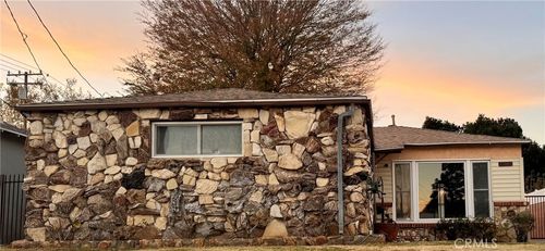 23065 16th St, Newhall, CA, 91321-1003 | Card Image