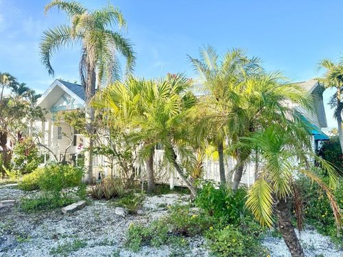 202 12th Ave, Indian Rocks Beach, FL, 33785-2853 | Card Image