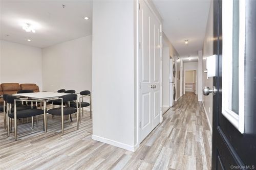 119 Route 306, Monsey, NY, 10952-2995 | Card Image