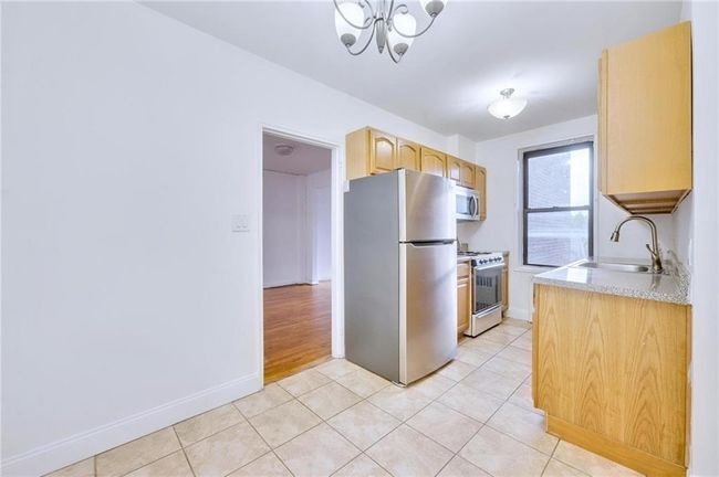 APT-4K - 100 Ocean Pkwy, Home with 1 bedrooms, 1 bathrooms and null parking in Brooklyn NY | Image 5
