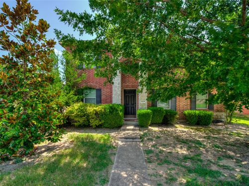 1906 Drake St, Glenn Heights, TX, 75154-8818 | Card Image