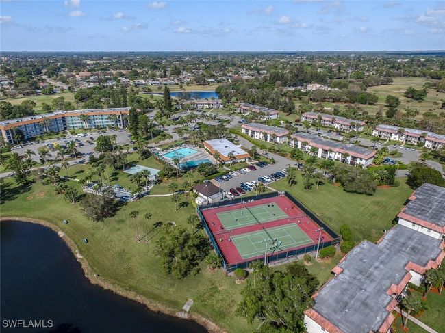 APT-201 - 4372 27 Th Ct Sw, Condo with 2 bedrooms, 2 bathrooms and null parking in NAPLES FL | Image 45
