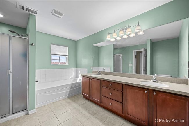 292 Longview Dr, House other with 3 bedrooms, 3 bathrooms and 2 parking in Elgin IL | Image 21