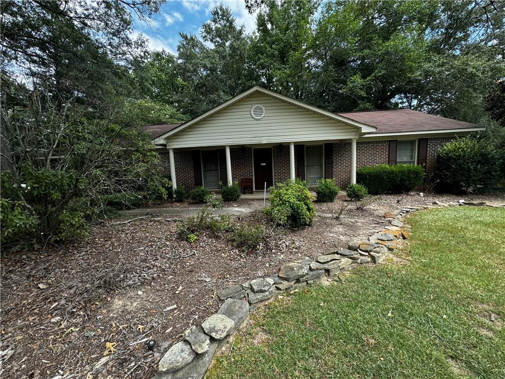 Cricket Ln, Auburn, AL 36832