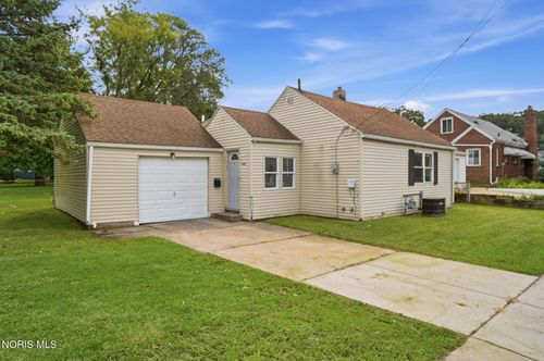4618 Douglas Road, Toledo, OH, 43613 | Card Image