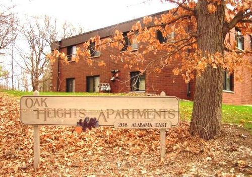 apt-4-208 Alabama St, Saint Croix Falls, WI, 54024-9248 | Card Image