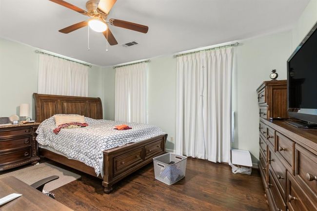 548 Cascade St, House other with 4 bedrooms, 4 bathrooms and 2 parking in Bellaire TX | Image 18